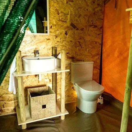 Scenic Safari Glamping With Cavado River Views Near Braga In Ventosa, Portugal *